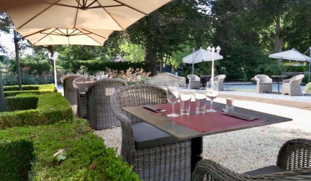 Auberge Du Vieux Cedre, Enghien-Belgique Luaran gambar