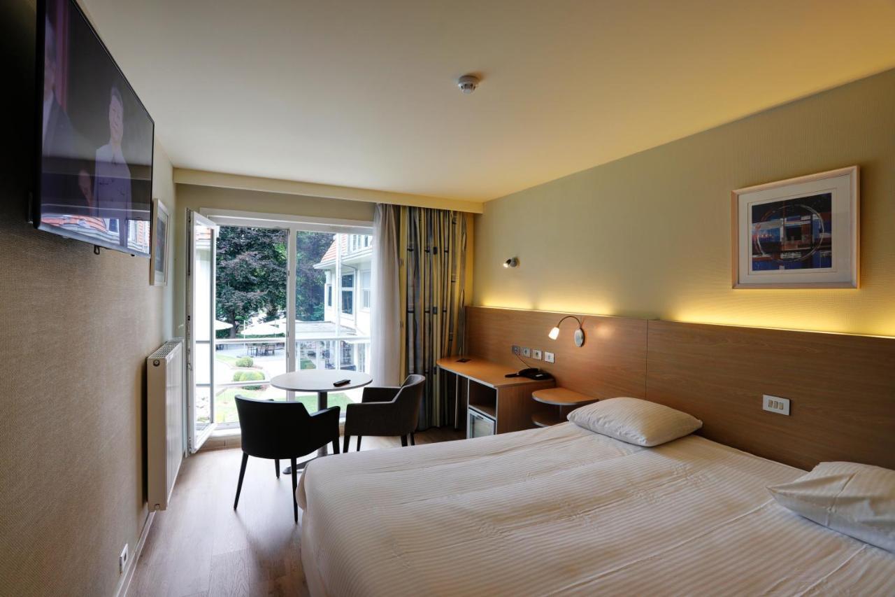 Auberge Du Vieux Cedre, Enghien-Belgique Luaran gambar