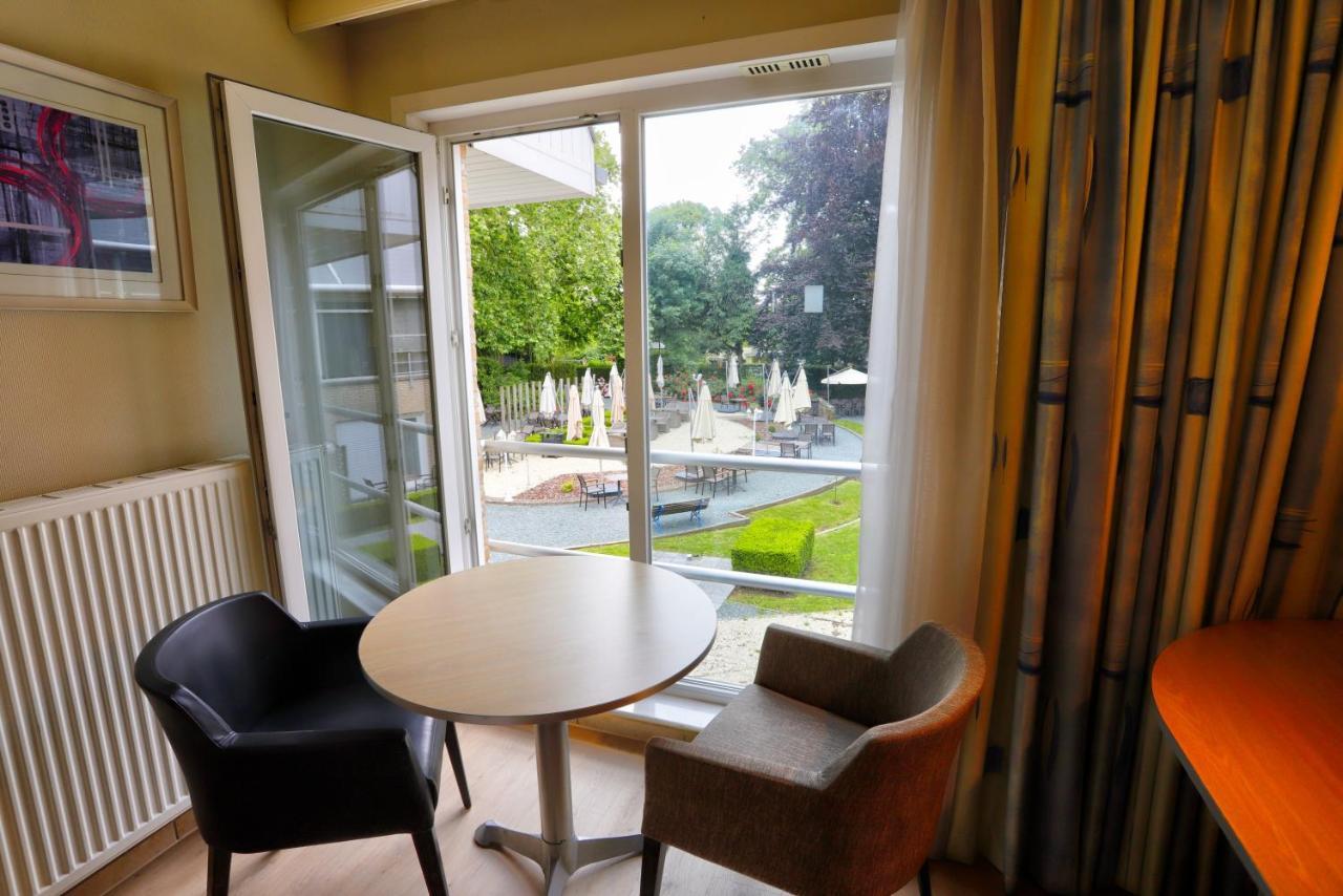 Auberge Du Vieux Cedre, Enghien-Belgique Luaran gambar